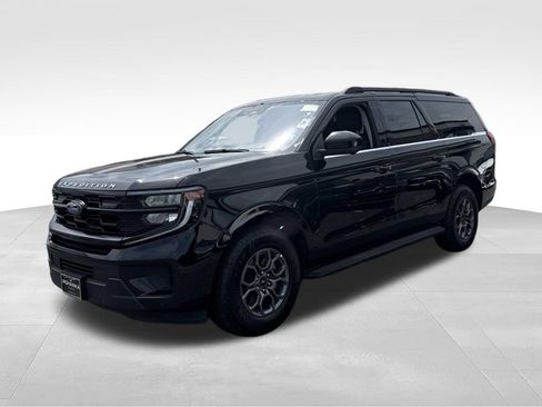 Used 2025 Ford Expedition Max Active AWD/4WD image 1