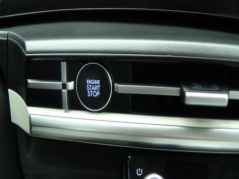 Used 2025 Hyundai Santa Fe SEL image 27