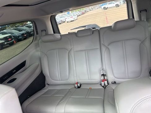 Used 2022 Jeep Grand Wagoneer Series I image 11