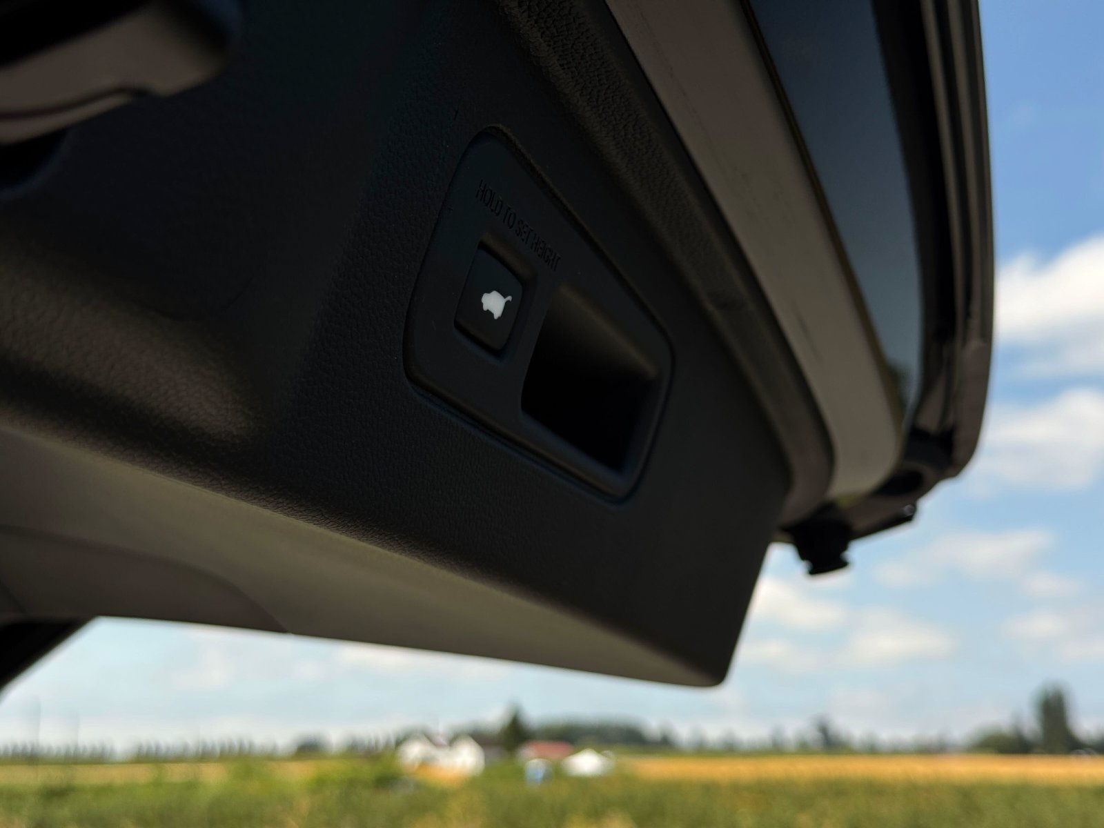 Certified 2025 Honda Pilot Black Edition image 39