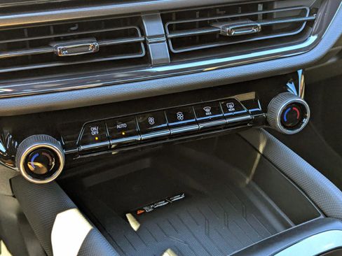 New 2026 Chevrolet Equinox EV RS image 55