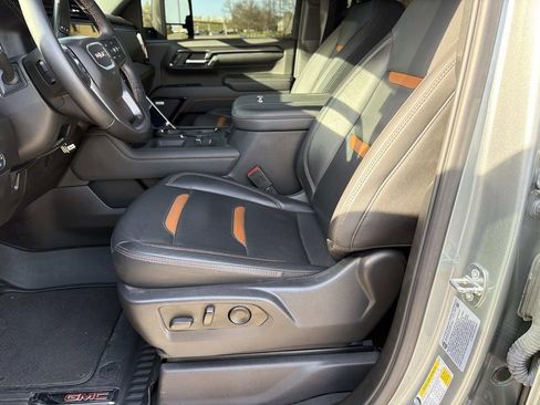 Used 2024 GMC Sierra 2500 AT4 w/ Technology Package image 23