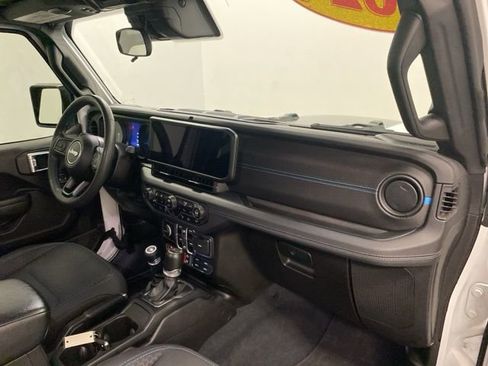 Used 2024 Jeep Wrangler Unlimited Rubicon 4xe w/ Safety Group AWD/4WD image 21
