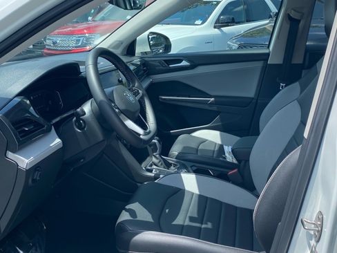 Certified 2023 Volkswagen Taos SEL AWD/4WD image 11