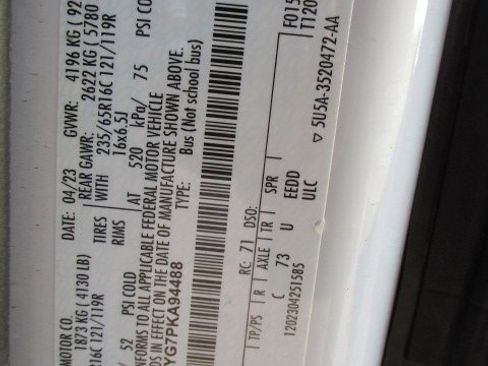 Used 2023 Ford Transit 350 XLT image 9