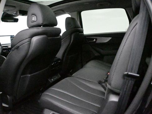 Certified 2025 Acura MDX SH-AWD image 10