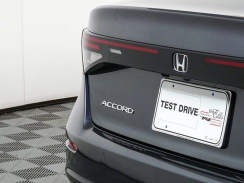 Used 2024 Honda Accord Touring image 35