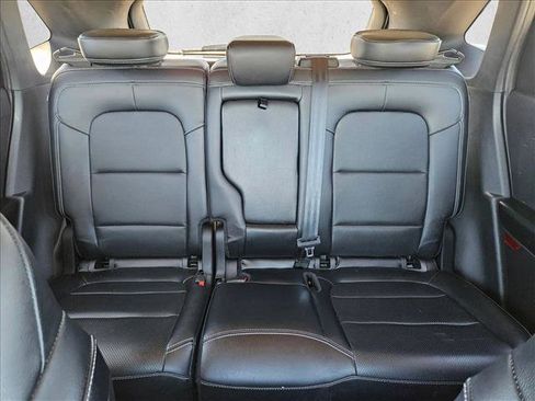 Used 2020 Ford Escape SE Sport image 17