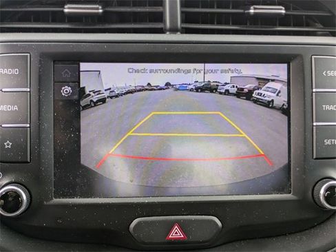 Used 2022 Kia Soul LX w/ Technology Package image 14