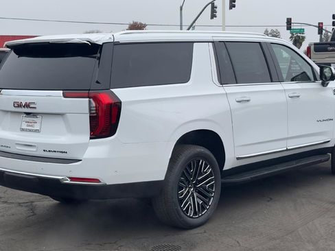 New 2026 GMC Yukon XL Elevation image 4