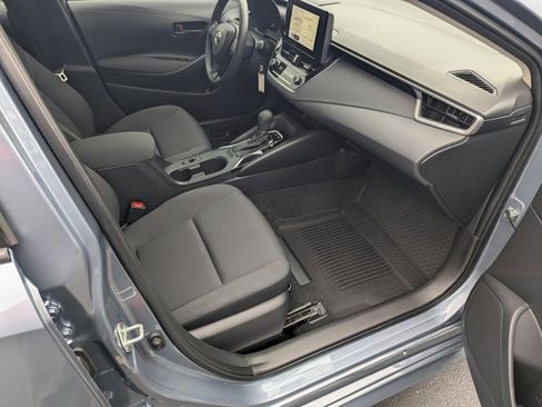 Used 2025 Toyota Corolla LE image 12