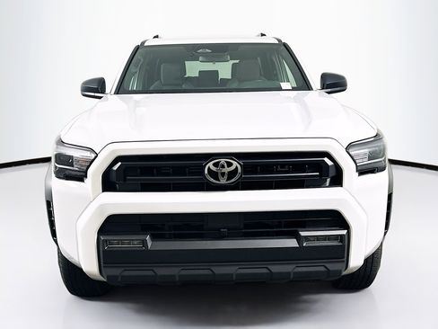Used 2025 Toyota 4Runner SR5 image 2