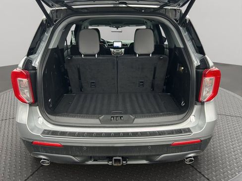 Used 2024 Ford Explorer XLT w/ Equipment Group 202A image 24