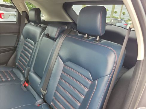 Used 2023 Ford Edge SEL w/ Sport Appearance Package AWD/4WD image 12