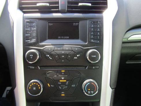 Used 2014 Ford Fusion S FWD image 28