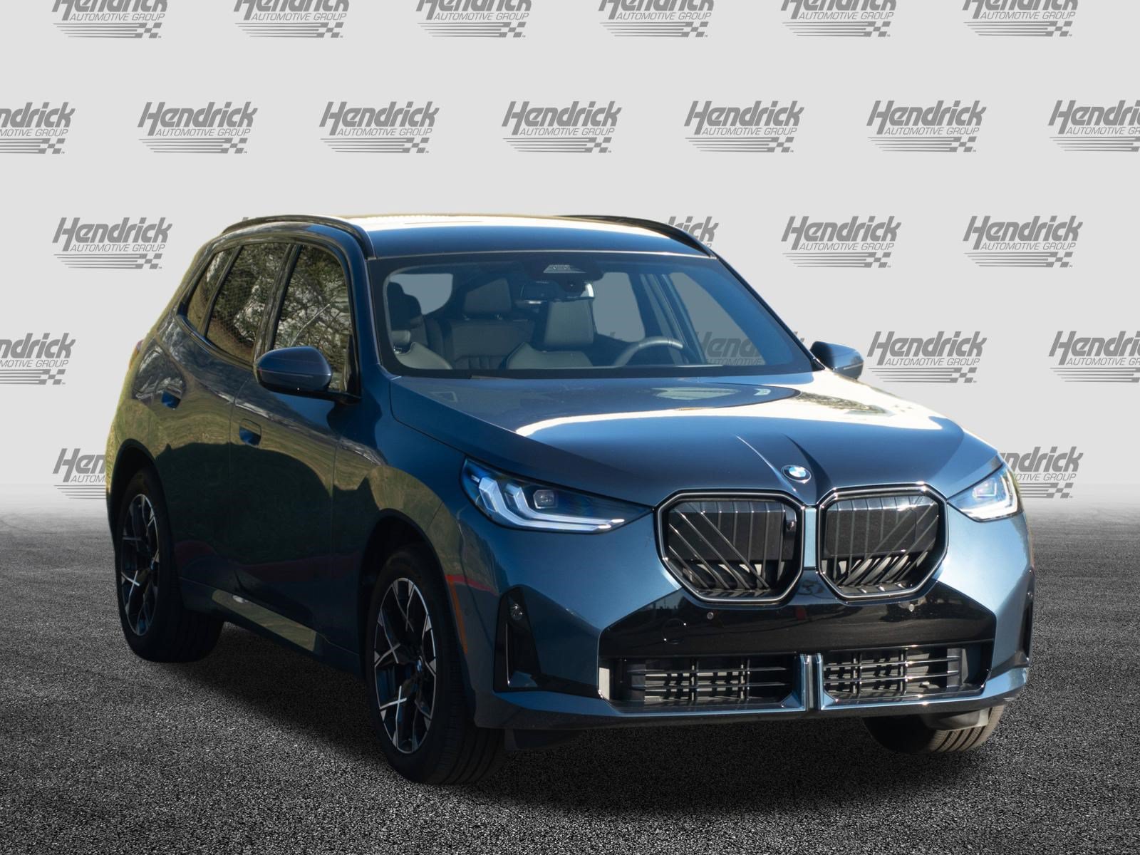 Certified 2025 BMW X3 xDrive30i w/ Premium Package AWD/4WD image 2