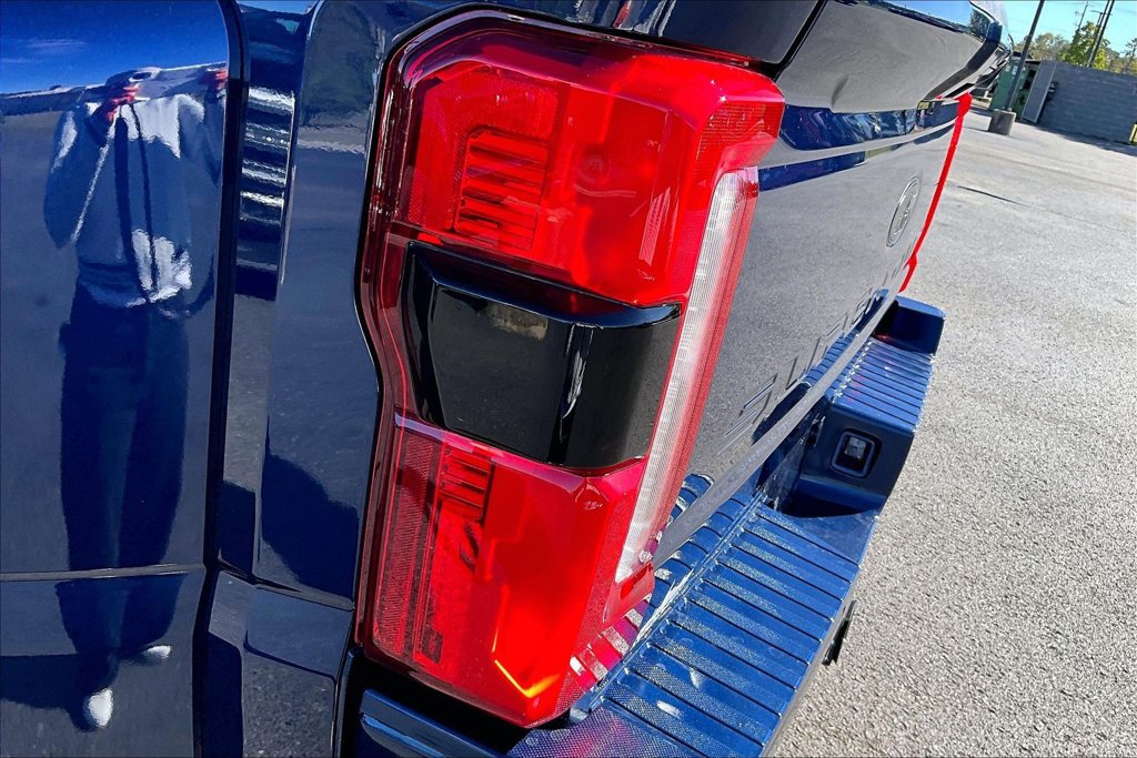 Used 2027 Ford F450 Lariat AWD/4WD image 25