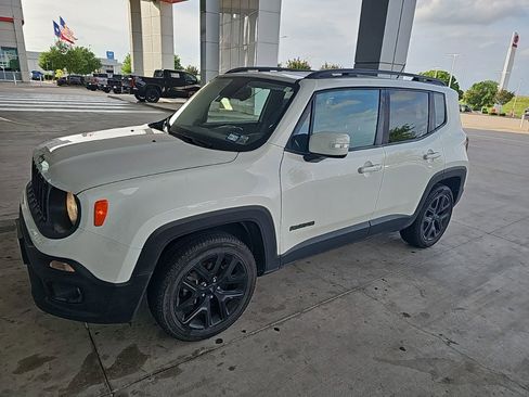 Used 2017 Jeep Renegade Altitude image 1