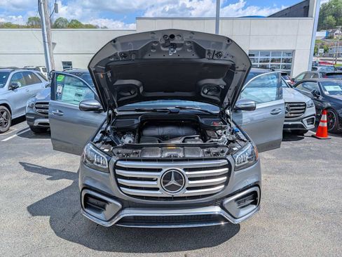 New 2026 Mercedes-Benz GLS 450 4MATIC image 10