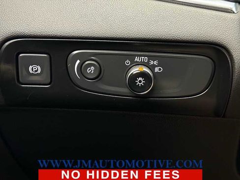 Used 2018 Buick Enclave Premium image 42