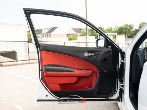 Used 2017 Dodge Charger SRT Hellcat image 41