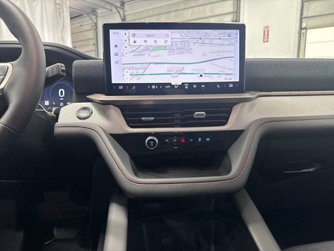 New 2026 Ford Explorer Active AWD/4WD image 18
