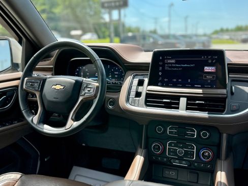 Used 2024 Chevrolet Suburban High Country w/ Max Trailering Package AWD/4WD image 11