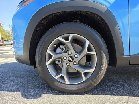 New 2026 Chevrolet Trax LT w/ Sunroof Package image 34