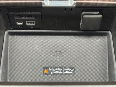 Used 2021 GMC Yukon Denali image 21