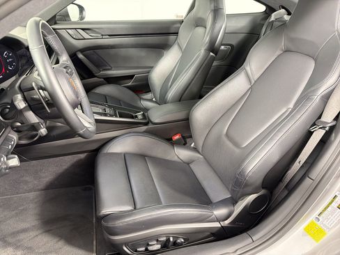 Used 2024 Porsche 911 Carrera T image 5