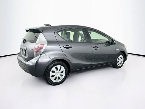 Used 2014 Toyota Prius C One FWD image 9