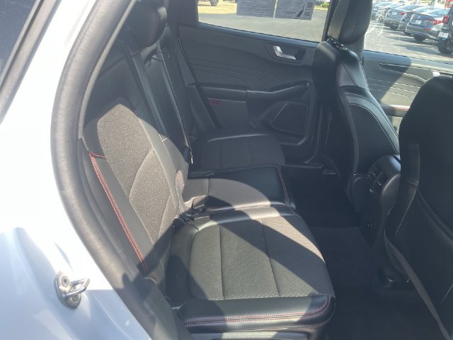 Used 2025 Ford Escape ST-Line Select AWD/4WD image 37