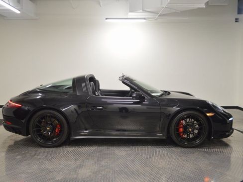 Certified 2019 Porsche 911 Targa 4 GTS AWD/4WD image 8