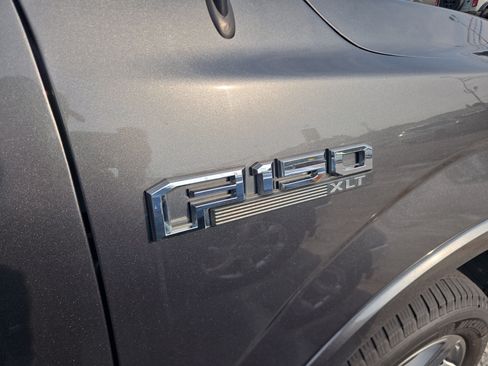 Used 2019 Ford F150 XLT w/ Equipment Group 302A Luxury AWD/4WD image 26
