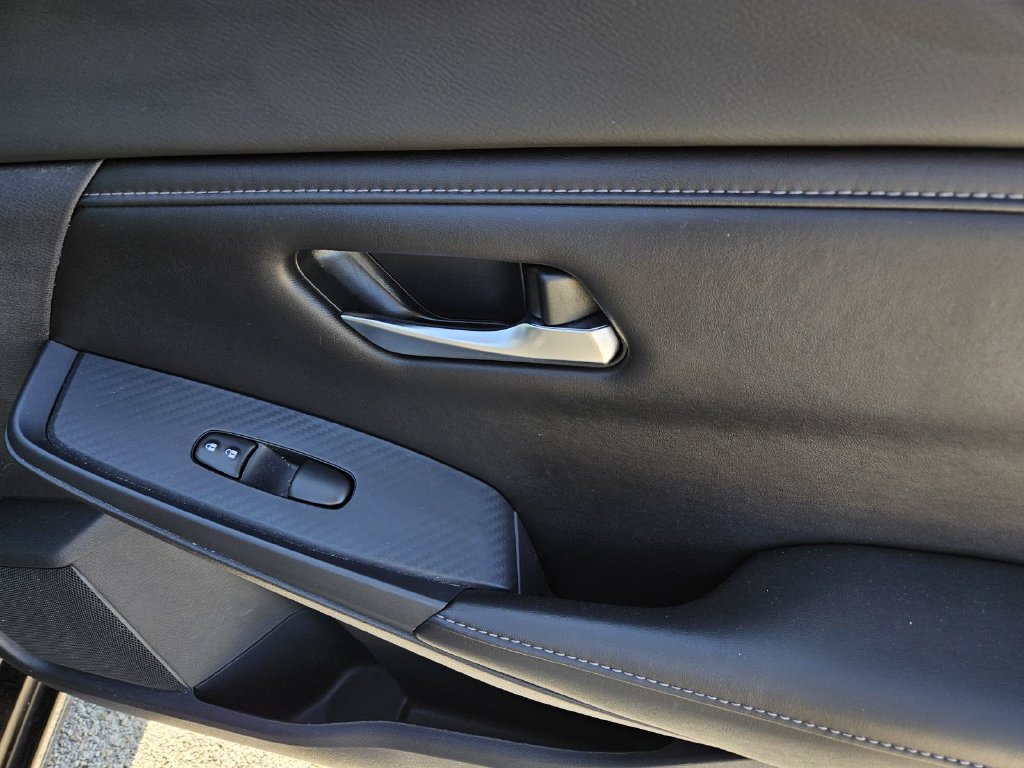 Certified 2022 Nissan Sentra SV w/ All-Weather Package FWD image 7