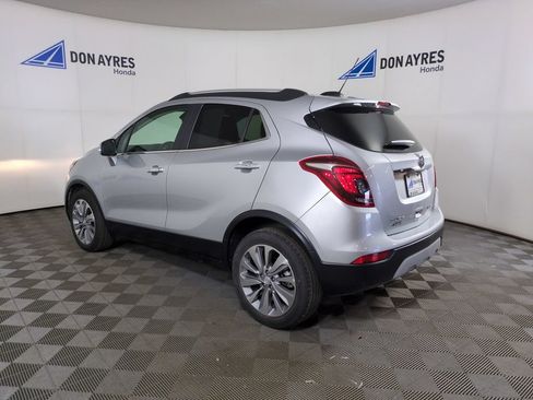 Used 2018 Buick Encore Preferred FWD image 3