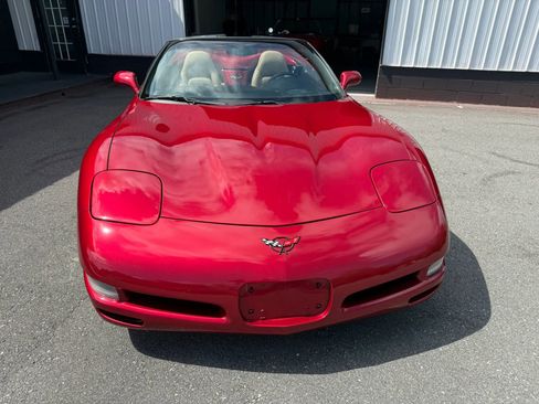 Used 2002 Chevrolet Corvette Convertible w/ Preferred Equipment Group2 RWD image 10