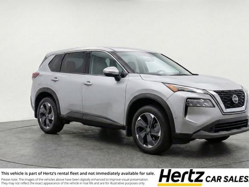 Used 2025 Nissan Rogue SV FWD image 1