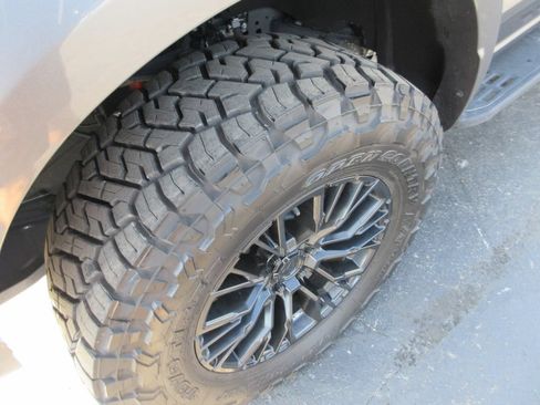 Used 2025 Ford F150 Raptor AWD/4WD image 14