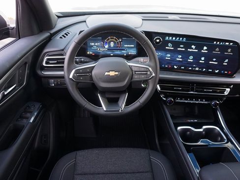 New 2026 Chevrolet Traverse LT w/ Driver Confidence Package image 13