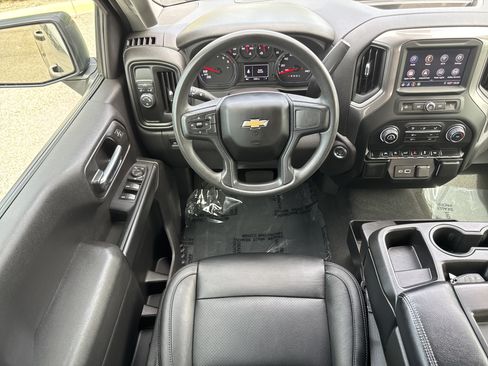 Used 2024 Chevrolet Silverado 1500 Custom w/ Turbomax Blackout Package RWD image 13