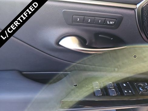 Used 2022 Lexus ES 350 Ultra Luxury image 18