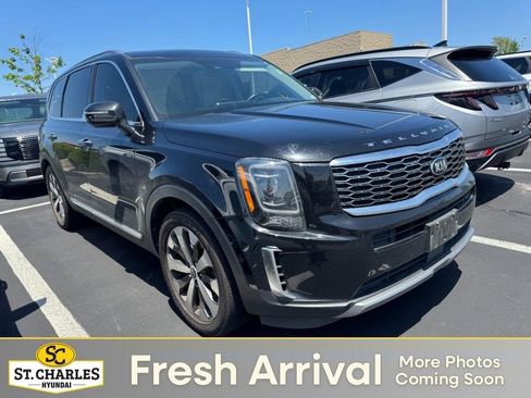 Used 2020 Kia Telluride S w/ S 8 Passenger Seating Package AWD/4WD image 1