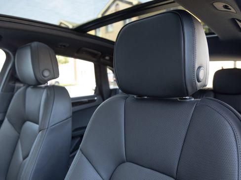 Certified 2026 Porsche Macan AWD/4WD image 23