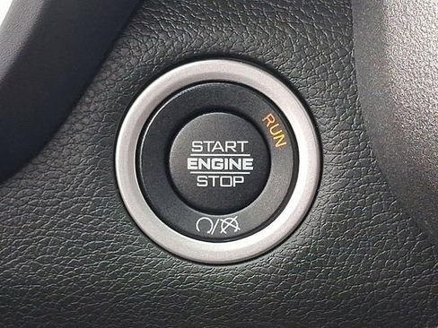 Used 2024 RAM 2500 Tradesman w/ Chrome Appearance Group image 22