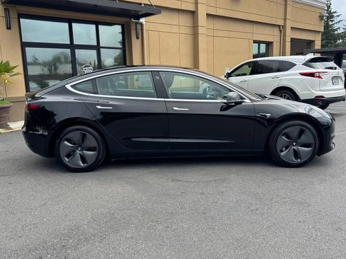 Used 2020 Tesla Model 3 Standard Range Plus RWD image 8