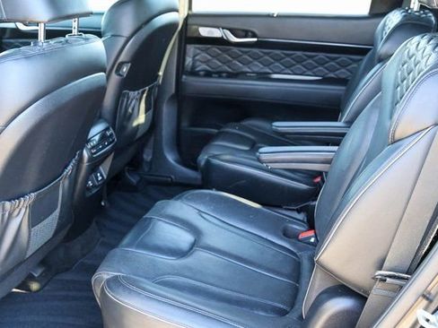 Used 2021 Hyundai Palisade Calligraphy image 16