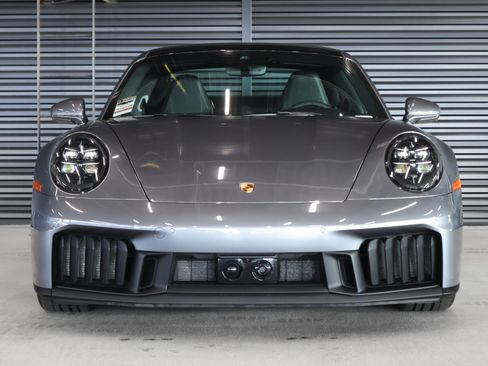 Used 2025 Porsche 911 Carrera 4 GTS image 8