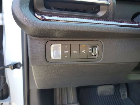 Used 2026 Chevrolet Traverse Z71 w/ Driver Confidence Package AWD/4WD image 21