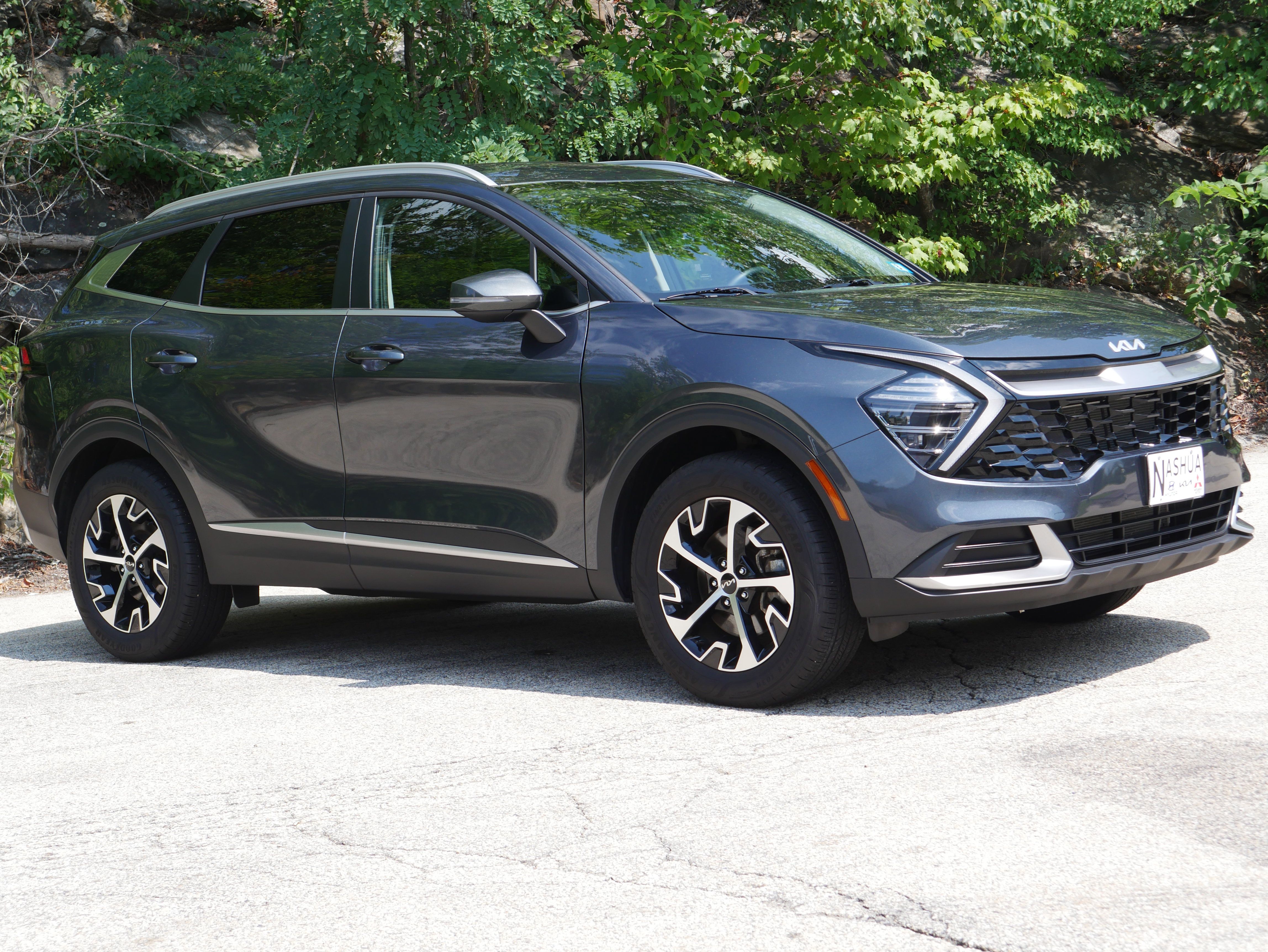 Used 2025 Kia Sportage EX AWD/4WD image 8